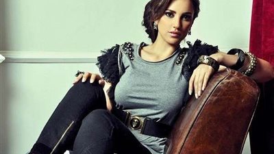 الخميس.. درة ضيفة منى الشاذلي في 