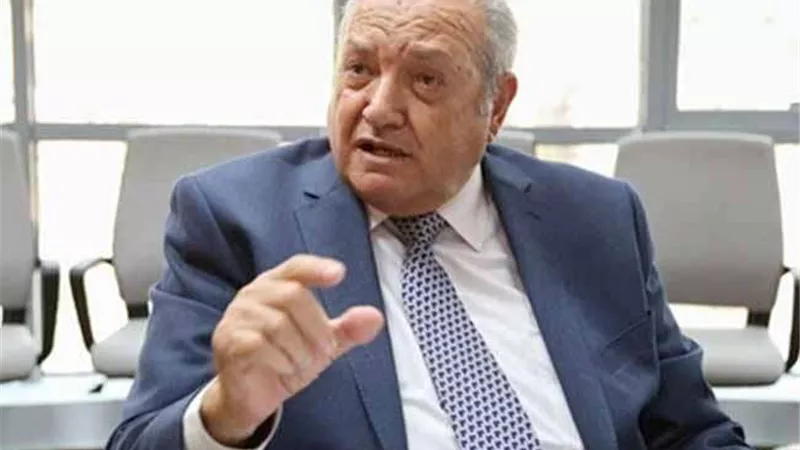 برلماني: السياحة مكبلة بالقوانين ولا نجني منها إلا القشور