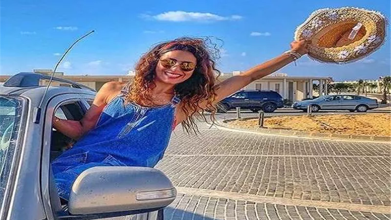 بإطلالة مبهجة.. شاهد ريهام أيمن في أحدث جلسة تصوير