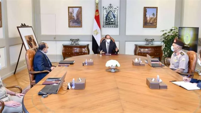 السيسي يتابع تنفيذ عدد من المشروعات ومحاور وطرق الصعيد