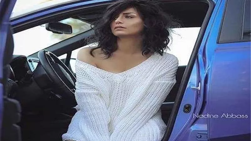 بالفيديو.. منة فضالي تلفت الأنظار بشكل مثير داخل الجيم