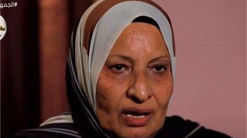 أحد أطقم التمريض تكشف عن نموذج لبطولاتهم فى حرب أكتوبر