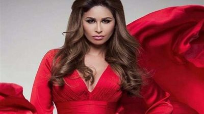 بإطلالة جذابة.. مي سليم تخطف قلوب جمهورها (صور)