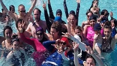 مجلس الشيوخ الفرنسي يناقش قانون لحظر الحجاب في 