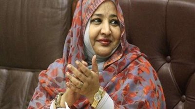 اليوم.. إعادة محاكمة الزوجة الثانية للبشير بتهم الفساد