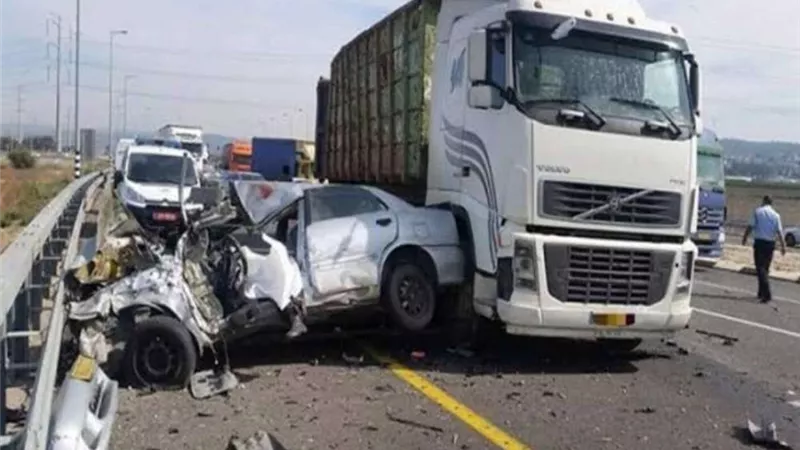مصرع شقيقين واصابة اسرتهما في حادث مروع بسوهاج