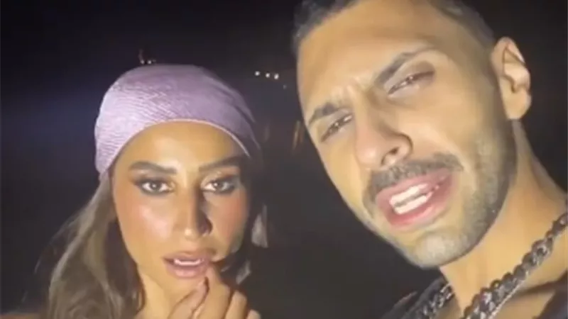 دينا الشربيني وحسن أبو الروس يغنيان 