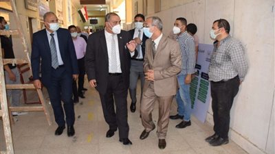 رئيس جامعة حلوان يهنئ الطلاب بالعام الدراسي الجديد 2021 /2022‪