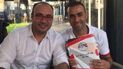 عاشور الأدهم يكشف لاعبين تسببوا في رحيله عن الأهلي
