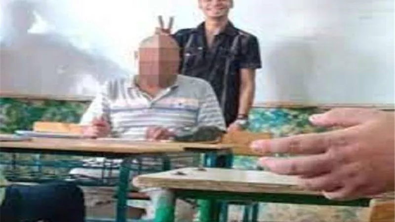 فصل طالب لإرتكابة أفعال مخجله مع معلمه بالقليوبية