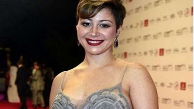 بجائزة فاتن حمامة للتميز.. مهرجان القاهرة السينمائي يكرم منة شلبي