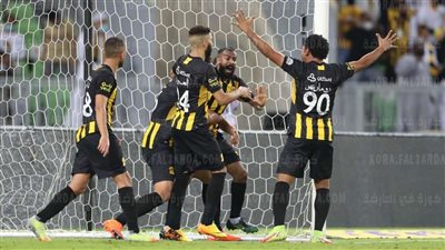 بث مباشر.. مباراة ضمك والاتحاد في الدوري السعودي
