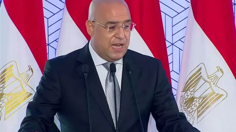 وزير الإسكان: مشروعات الإسكان البديل فرصة للإندماج المجتمعي
