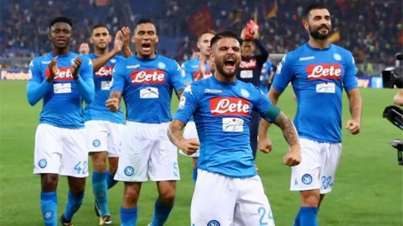 نابولي يفوز على تورينو بهدف نظيف في الدوري الإيطالي