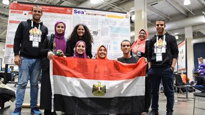 جامعة القاهرة: فوز فريق طلابي بالميدالية البرونزية في مسابقة الهندسة الوراثية بأمريكا