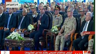 السيسي: نستطيع تنفيذ عشرات المشروعات في ظل وجود الاستقرار