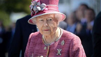 اقتربت من الـ 100 عام.. الملكة إليزابيث ترفض لقب عجوز العام