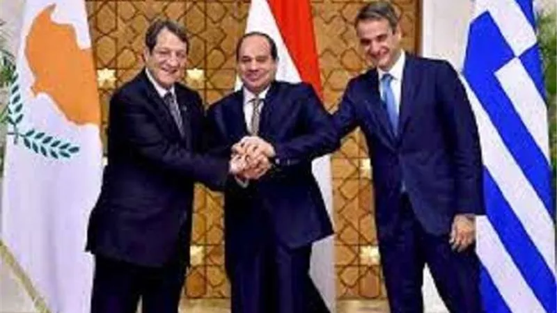 محلل سياسي: مصر وقبرص واليونان جعلوا البحر وسيلة للتقارب