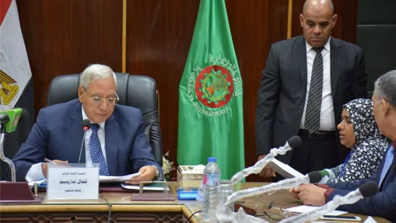 محافظ الدقهلية يوجه بتنفيذ الحكم الصادر باسترداد أرض مدرسة البرامون