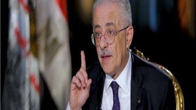 وزير التعليم في مهب الشائعات.. 