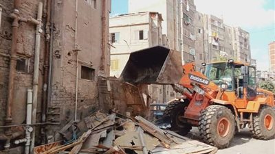 إزالة ٣٣ كشك مخالف وتحرير ١٧ محضر ورفع ٧٨٩ إشغال مخالفة بالبحيرة