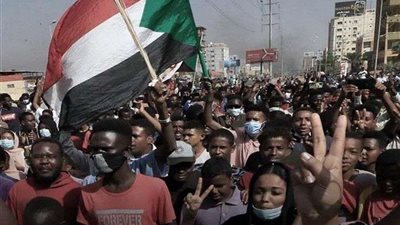 بعد قرارات البرهان.. الحرية والتغيير بالسودان يدعوا إلى العصيان المدني