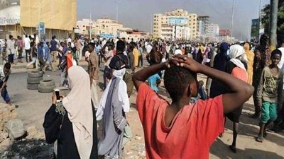 الجزائر تدعو جميع الأطراف السودانية إلى الحوار لحل الأزمة