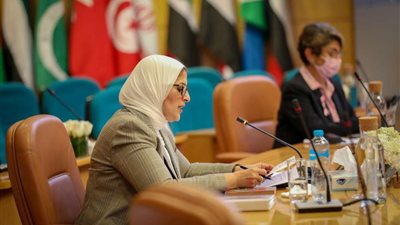 وزيرة الصحة: استقبال ٢٥٠ ألف جرعة من لقاح استرازينيكا بمطار القاهرة الدولي اليوم