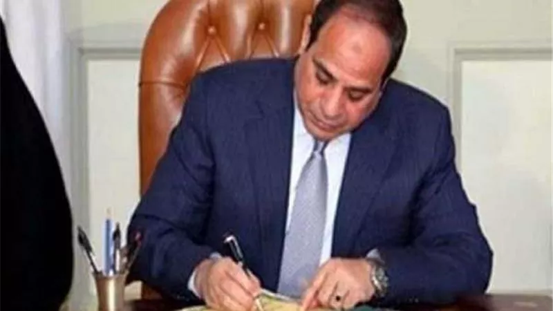 السيسي يرسل برقية تهنئة لأبناء مصر بالنمسا في ذكرى المولد النبوي