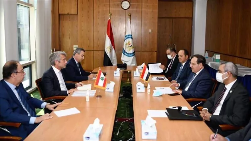 مباحثات لوزير البترول ونظيره اللبناني لإستكمال متابعة إجراءات وصول الغاز المصري