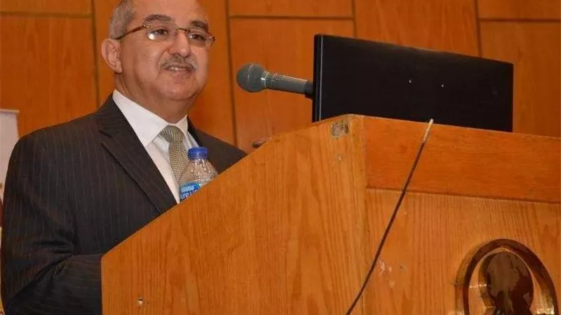 رئيس جامعة أسيوط يهنئ السيسي والشعب المصري بمناسبة المولد النبوي الشريف