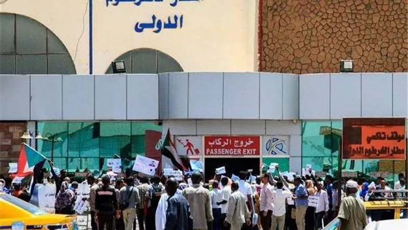 وزير الطيران السوداني يعلن موعد فتح مطار الخرطوم