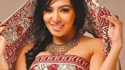 ميرهان حسين تخطف أنظار متابعيها بإطلالة جذابة