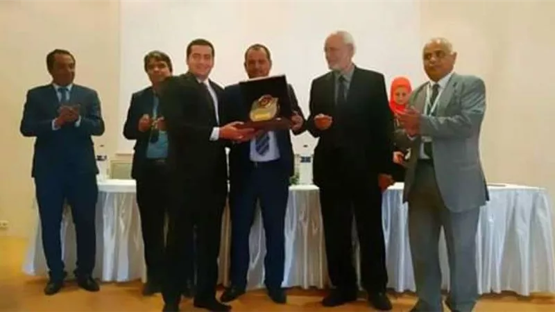ابن الوادي الجديد يحصد جائزة أفضل رسالة ماجستير بالوطن العربي بـ2019