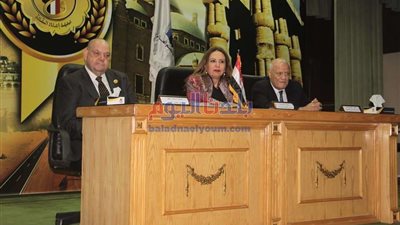 نائب وزرة التخطيط تستعرض خطة الدولة للإصلاح الإداري والمؤسسي (صور)
