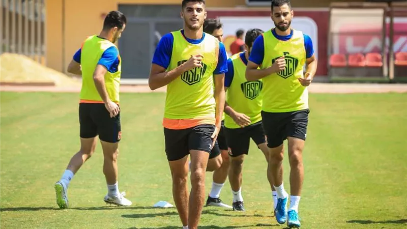 الأهلي يفحص حسين السيد وأحمد الشيخ طبيًا