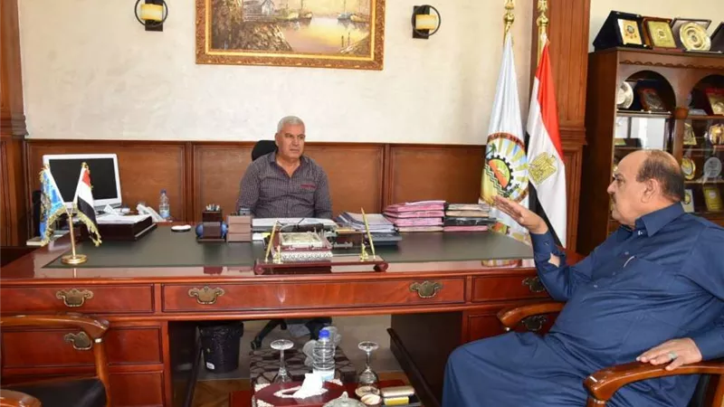 تفاصيل لقاء محافظ مطروح برئيس لجنة الشئون العربية