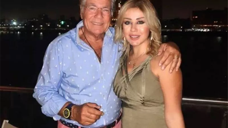 مصطفى فهمي يكشف تفاصيل انفصاله عن زوجته.. والأخيرة ترد