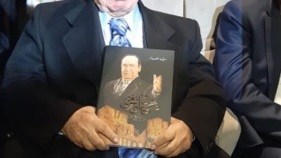 أيقونة الطرب والغناء الأصيل.. أبرز محطات في حياة الفنان صباح فخري