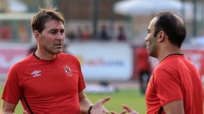 فايلر يطمئن على حمدي فتحي بعد إصابته بمعسكر المنتخب
