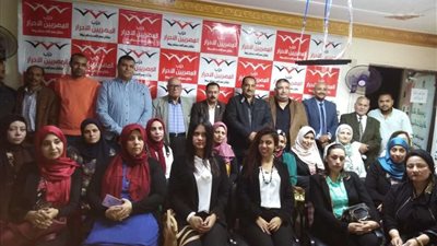 المصريين الأحرار بالسويس يناقش 
