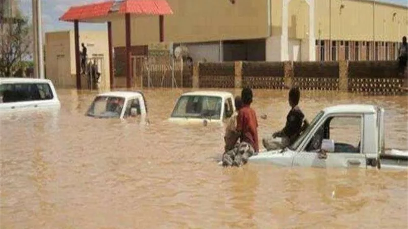دولة عربية تتعرض لسيول وفيضانات جارفة