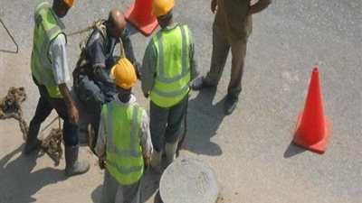 مصرع طفل وشاب سقطا في بئر صرف صحي بأسيوط