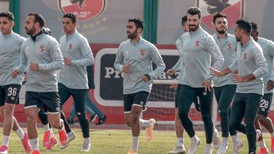 نجم الأهلي يكشف تفاصيل توقيعه للزمالك