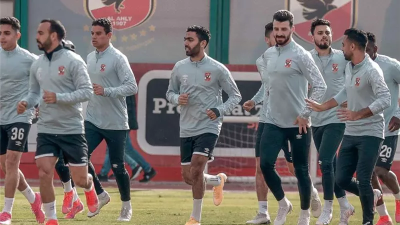 نجم الأهلي يكشف تفاصيل توقيعه للزمالك