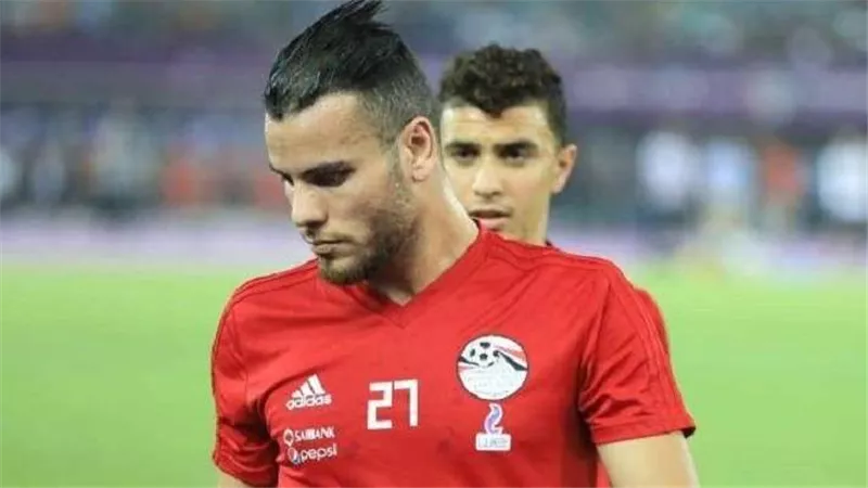 أحمد جمعة يغادر منتخب مصر بسبب الإصابة