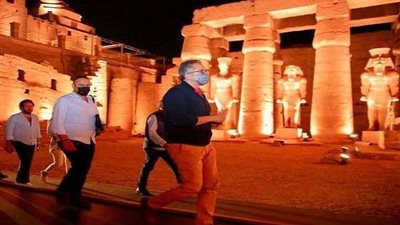 وزير السياحة والاثار يجري جولة تفقدية في معالم الاقصر