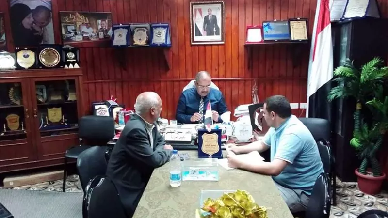 وكيل تعليم مطروح يجتمع مع مدير إدارة الضبعة ونائب رئيس مجلس الأمناء
