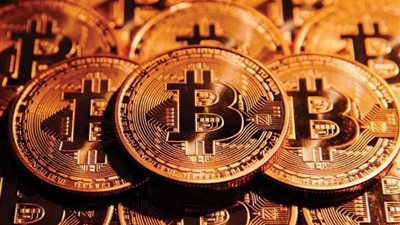 ضبط شخص بتهمة ترويج العملات الافتراضية