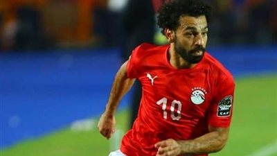 نجم الأهلي السابق يهاجم كيروش: 
